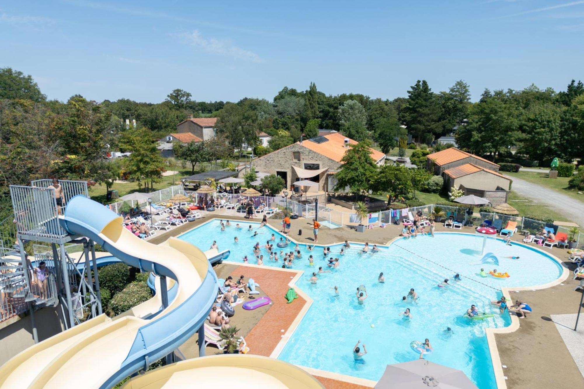 Camping Rcn La Ferme Du Latois Coëx Exteriér fotografie